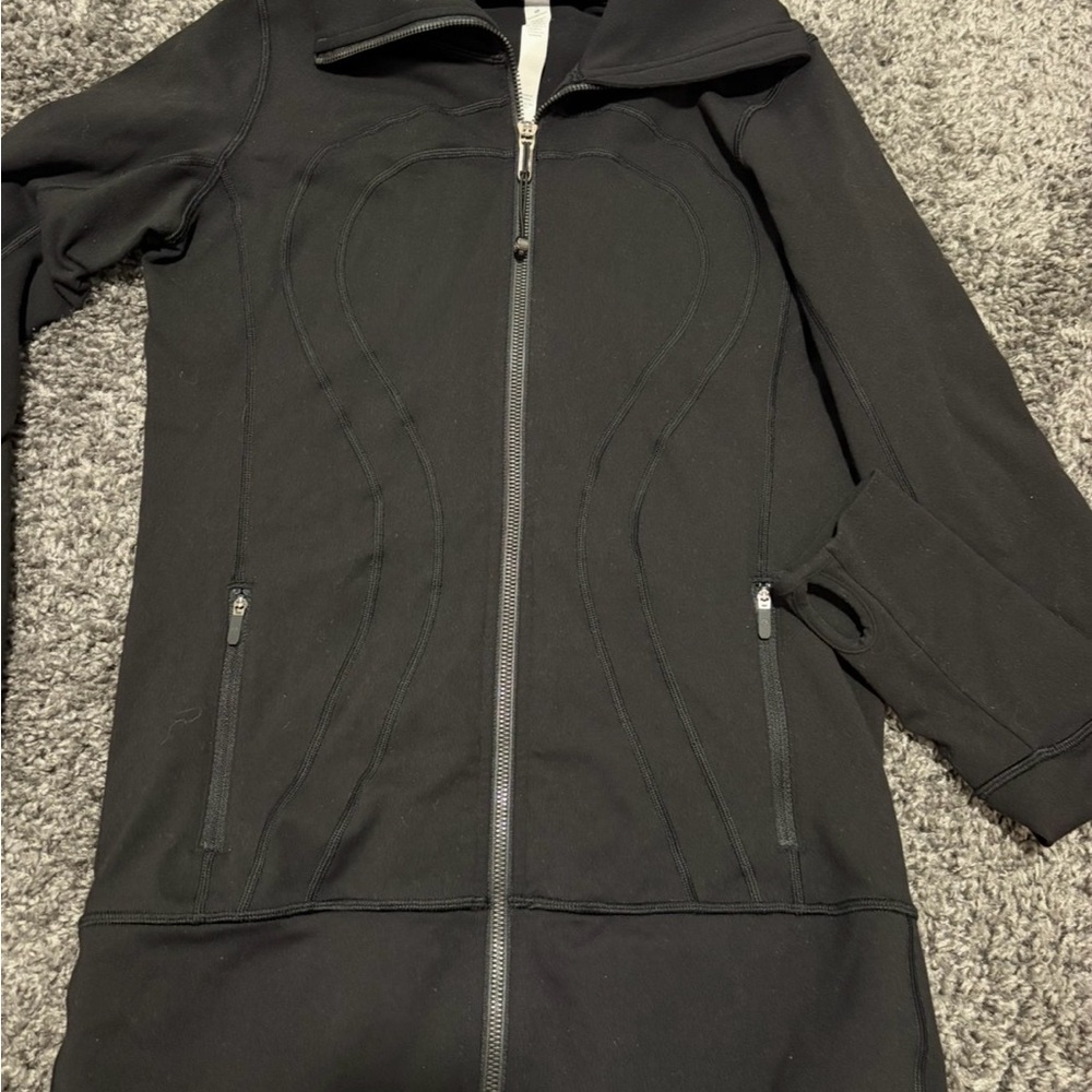 Women's Lululemon Black Zip-Up Jacket